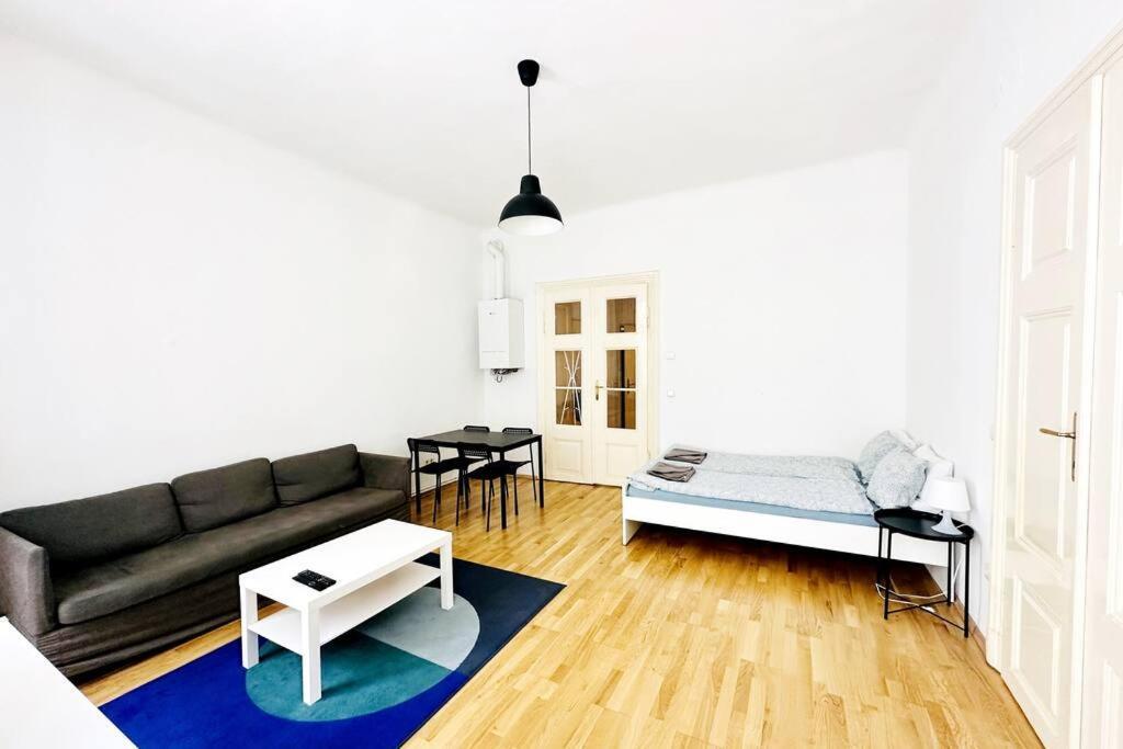 Best Location - Cozy City Centre Apartment Відень Екстер'єр фото