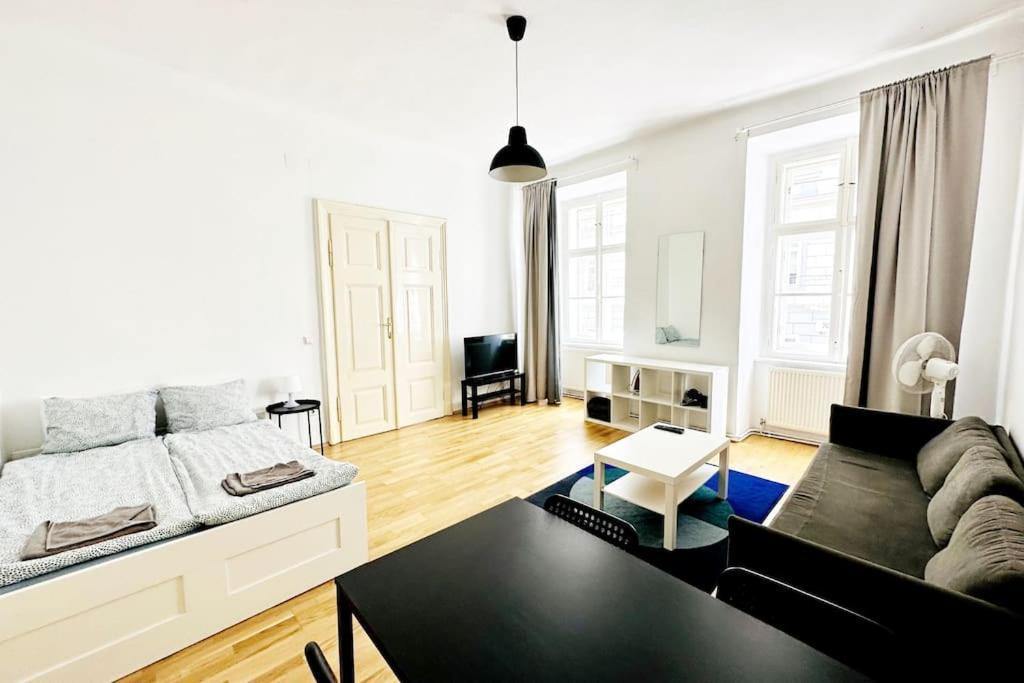 Best Location - Cozy City Centre Apartment Відень Екстер'єр фото